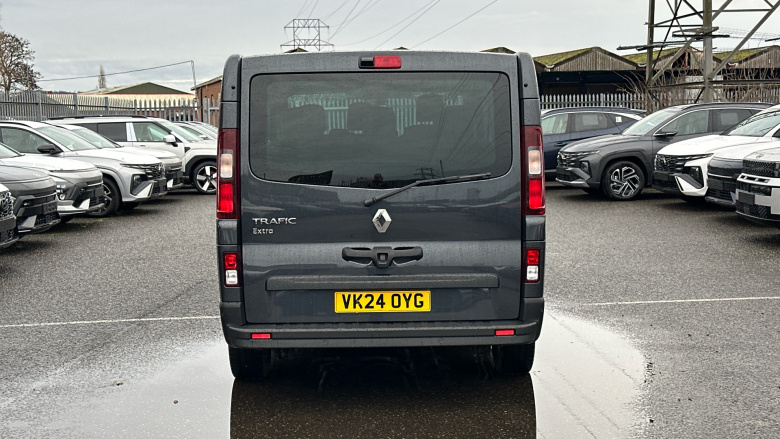 Renault Trafic Lwb Minibus Diesel LL30 Blue dCi 170 Extra 9 Seater EDC